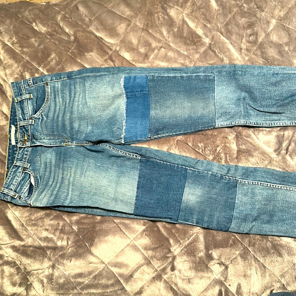 Vintage high rise Levi’s size 28